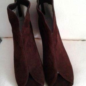 NWT Brown Suede Fratella Gomma Ankle Boots